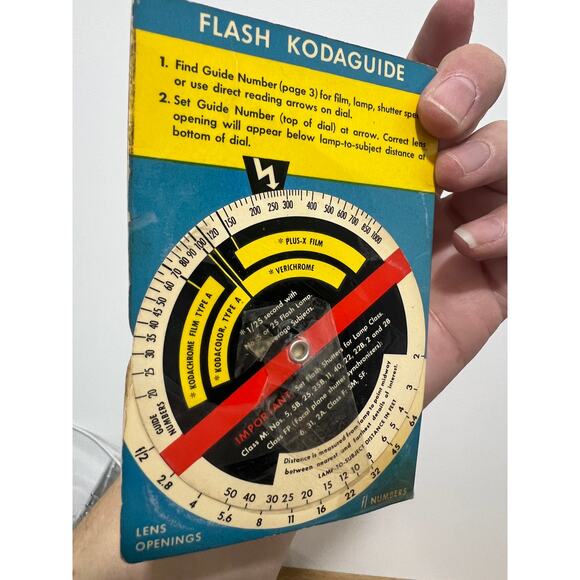 Vintage Kodak Snapshot and Flash Kodaguide - Picture 3 of 5